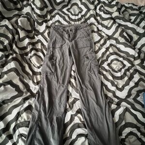 American Eagle Outfitters Women's Gray Cargo Pants